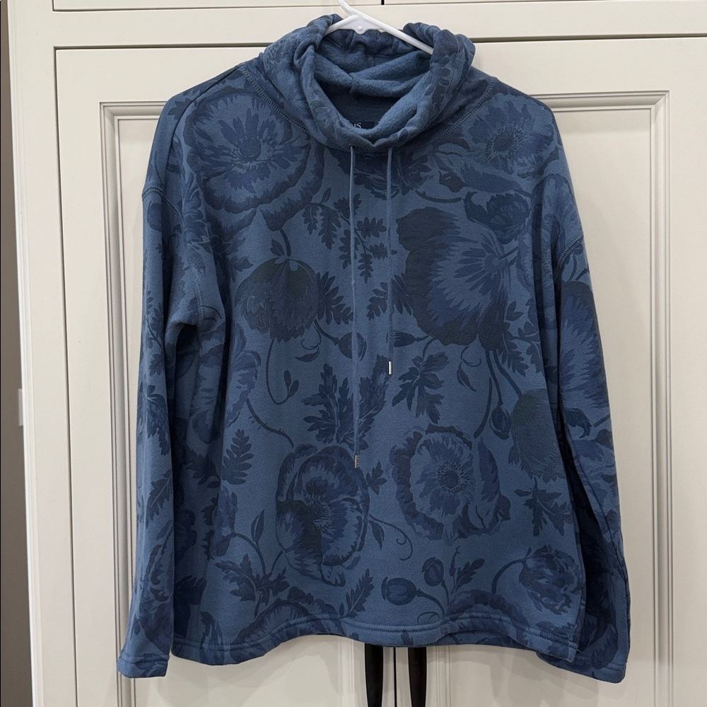 Chaps by Ralph Lauren Floral funnel Neck sweatshirt
Women Medium Coastal Grandma
